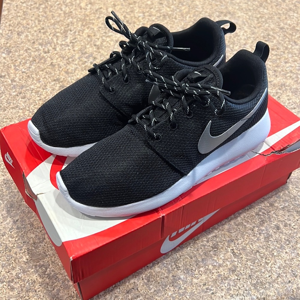 Women’s Nike Rosherun